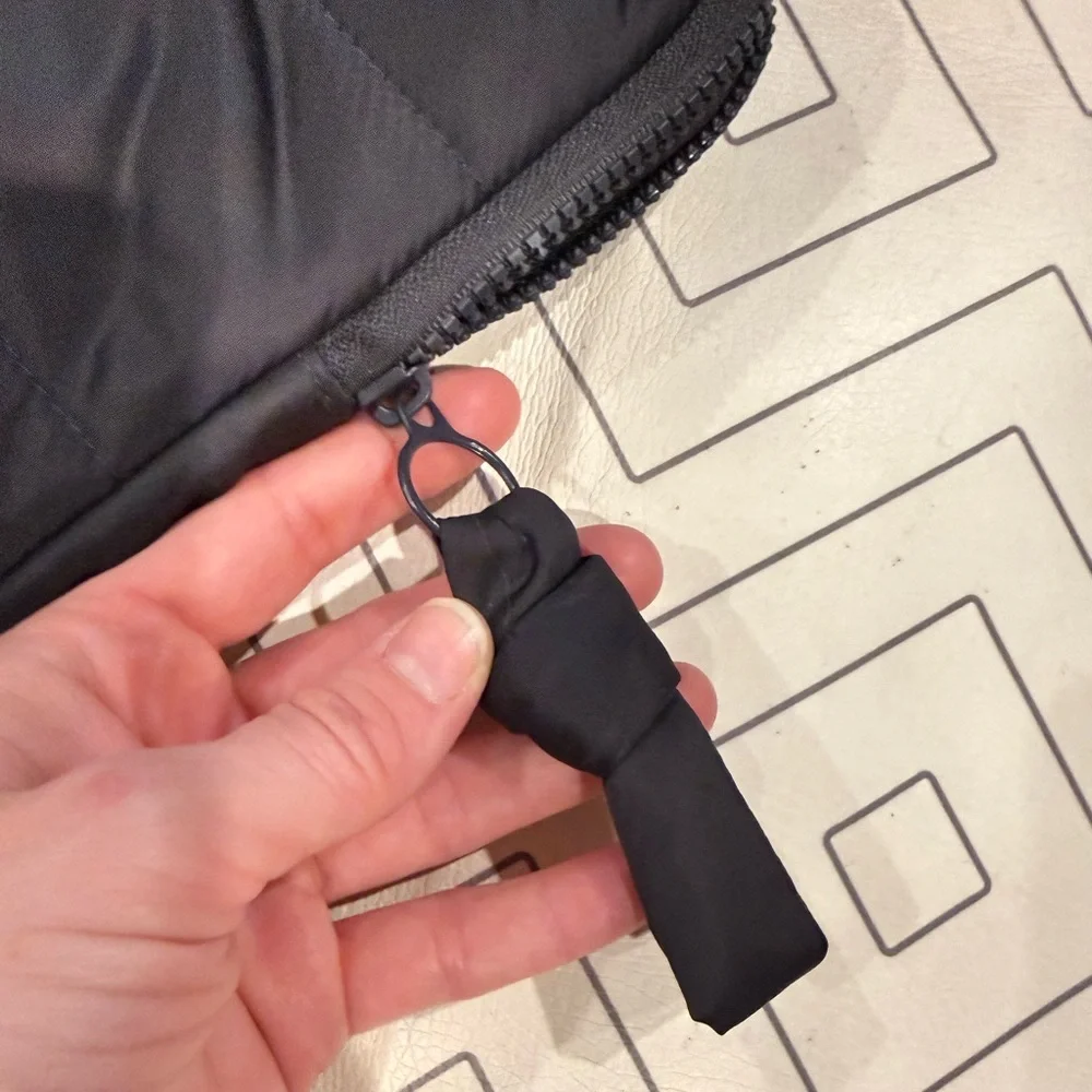 Madewell Charcoal Puffer Laptop Case